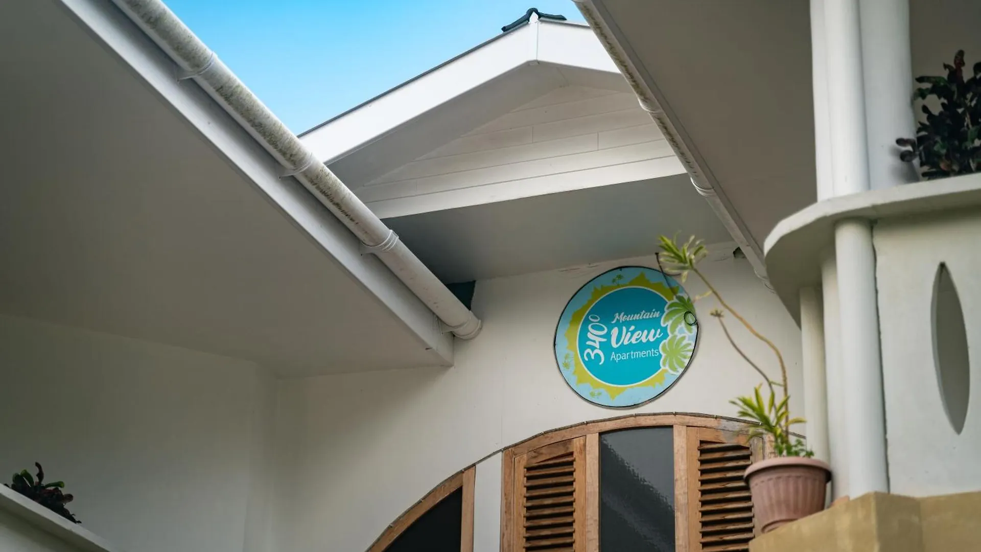 340 Degrees Mountain View Apartments Anse a La Mouche