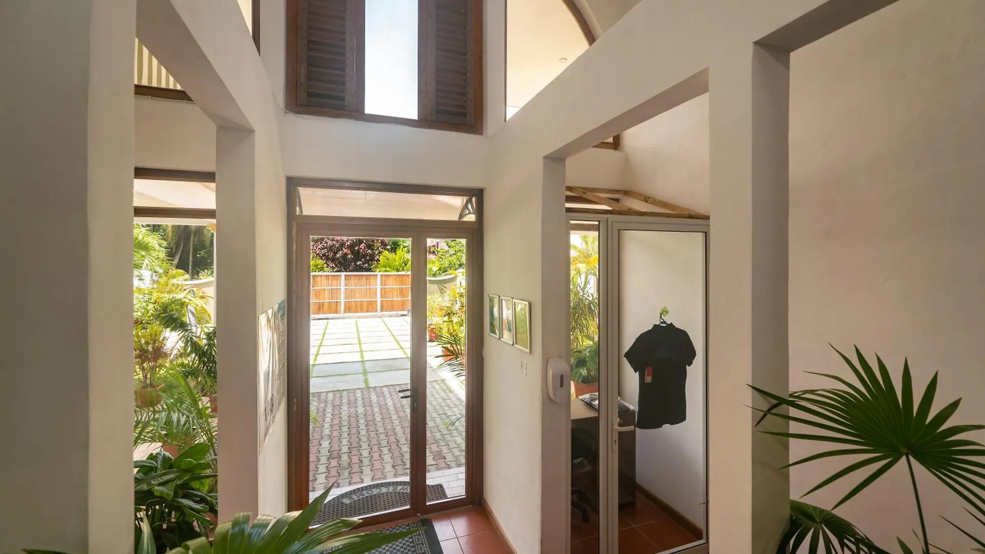 340 Degrees Mountain View Apartments Anse a La Mouche Seychelles