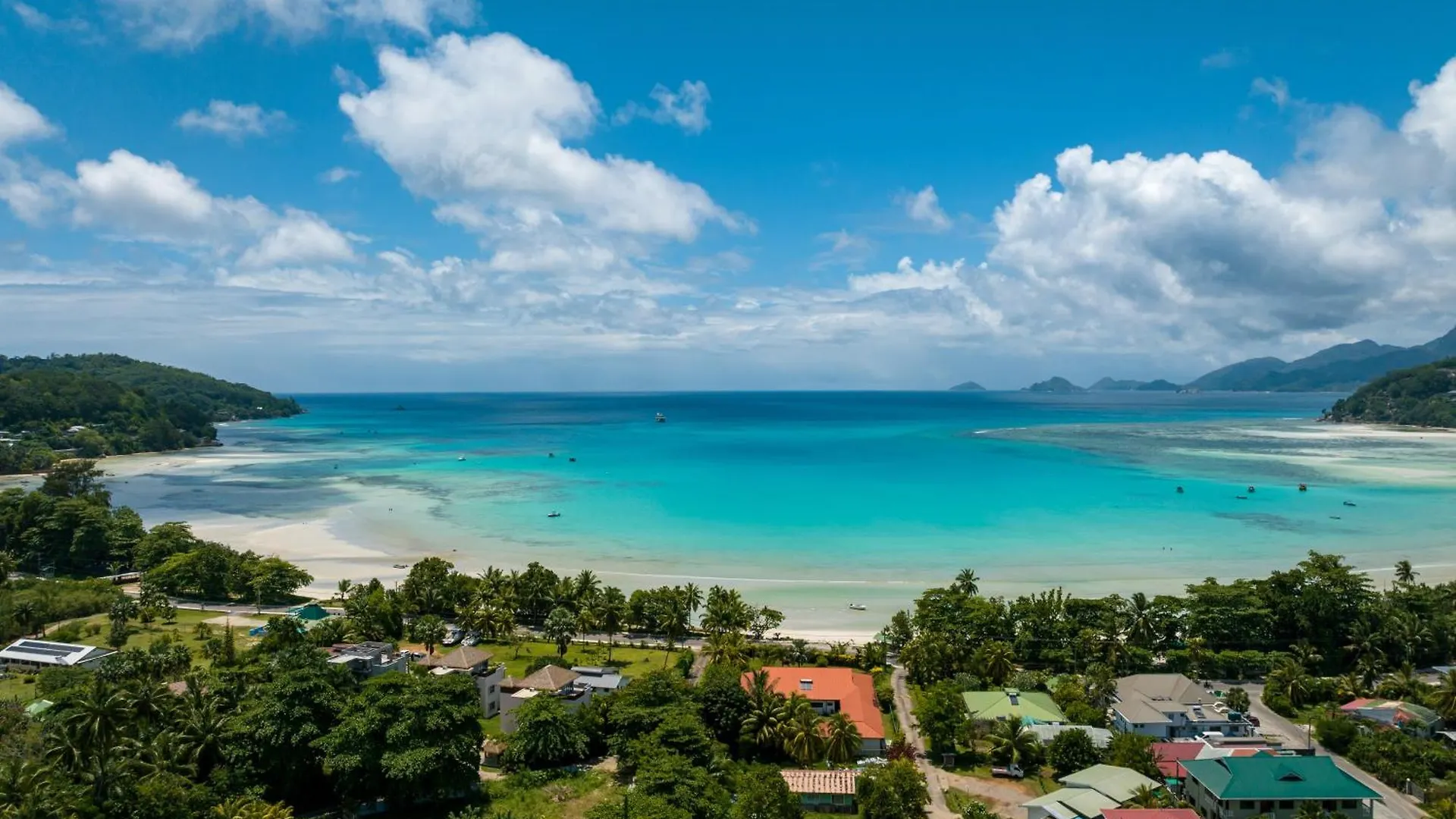 340 Degrees Mountain View Apartments Anse a La Mouche