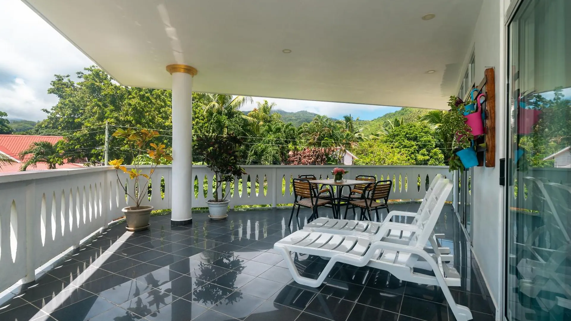 340 Degrees Mountain View Apartments Anse a La Mouche Seychelles