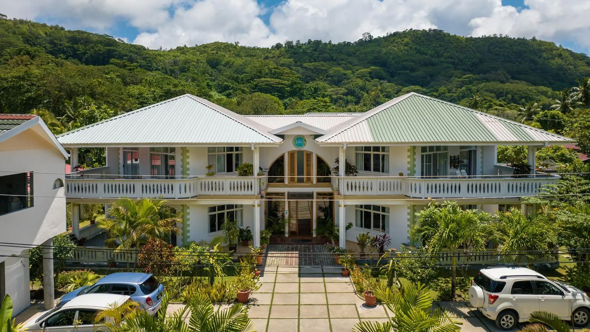 340 Degrees Mountain View Apartments Anse a La Mouche