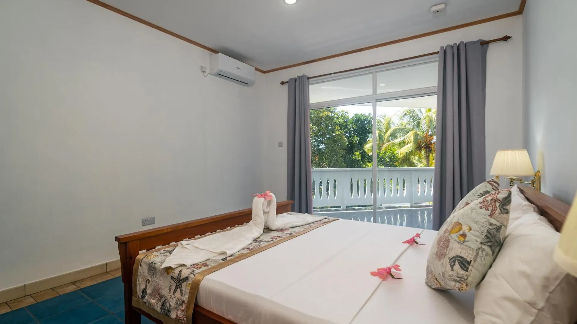 340 Degrees Mountain View Apartments Anse a La Mouche Seychelles