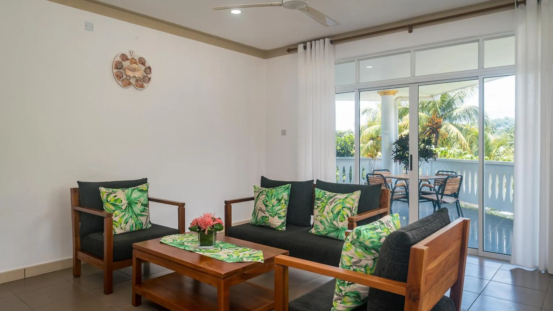 340 Degrees Mountain View Apartments Anse a La Mouche