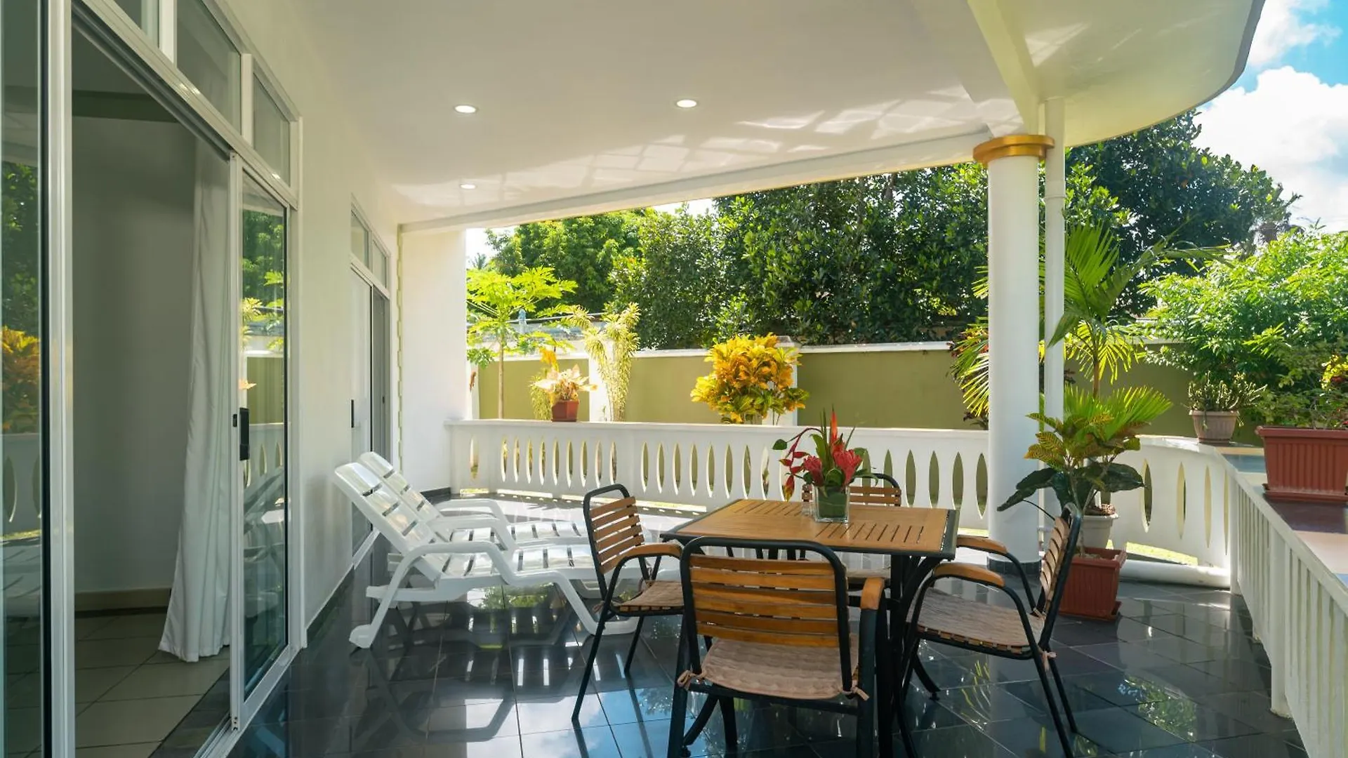 340 Degrees Mountain View Apartments Anse a La Mouche